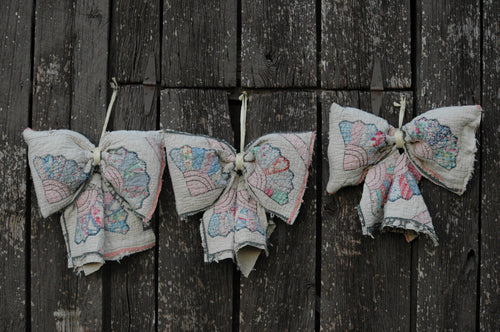 Vintage Dresden Fan Block Quilt Bow