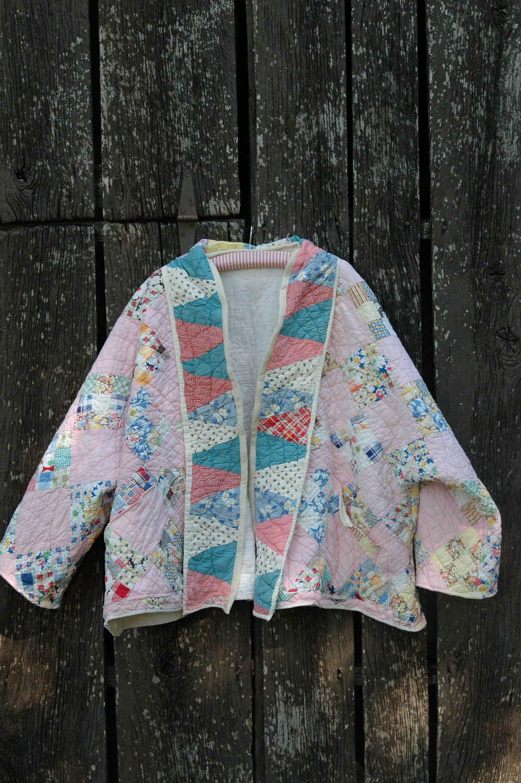 Vintage Pink Patchwork Quilted Jacket with Pockets & Collar