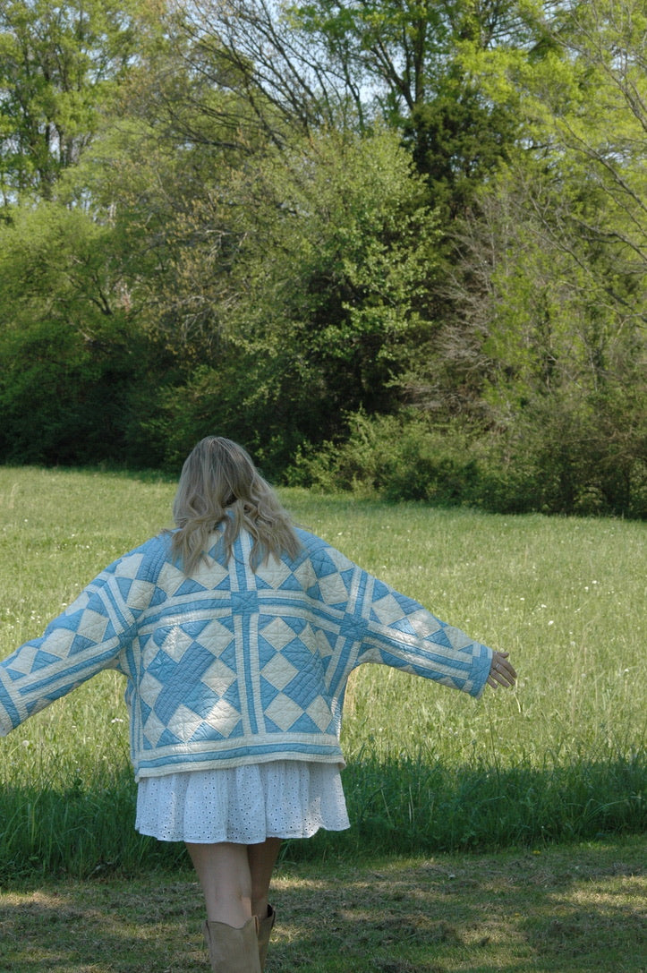 Vintage Blue and Cream Quilted Jacket with Pockets