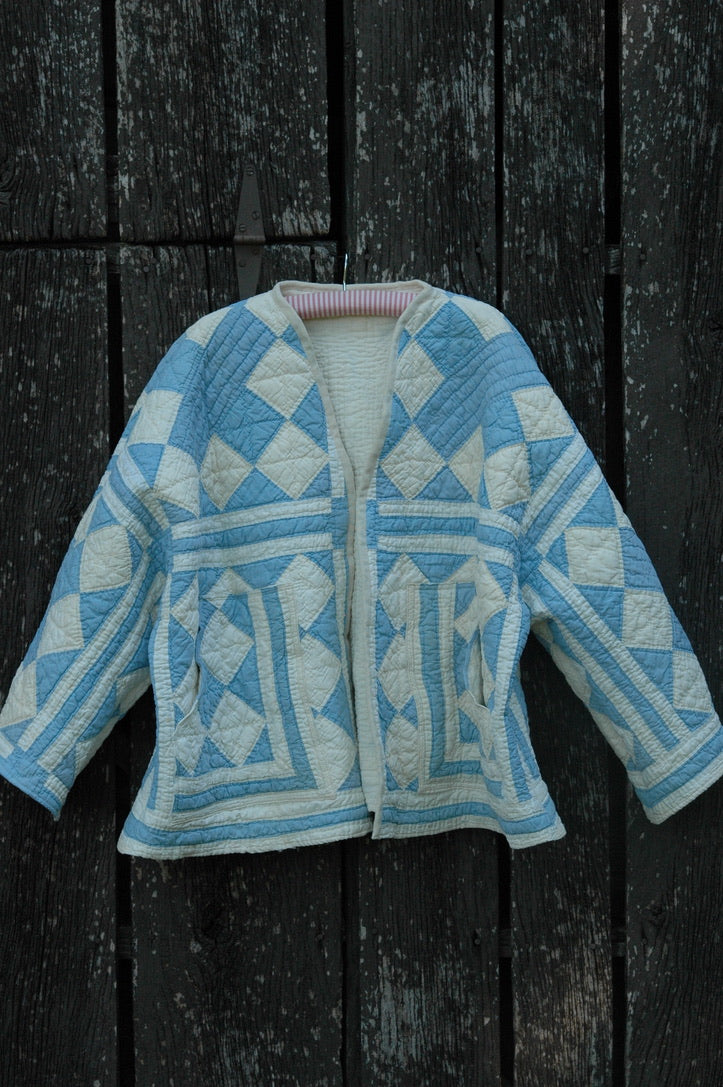 Vintage Blue and Cream Quilted Jacket with Pockets